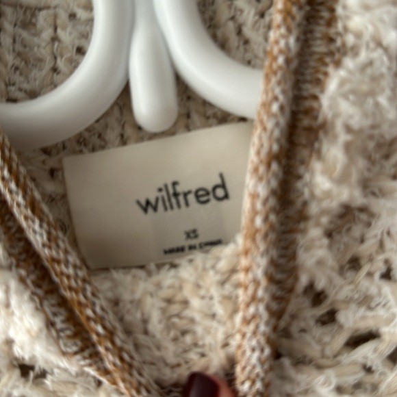 Wilfred Size XS - Chunky Knit Cropped Sweater - Excellent Condition!! - Picture 3 of 3